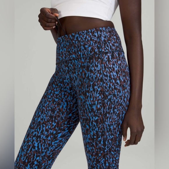 Lululemon Fast and Free High Rise Tight 25" Ankle Leggings Leopard Camo Blue 6 - Picture 2 of 9